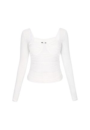 Weißes langärmliges, figurbetontes Oberteil mit quadratischem Ausschnitt und gerafftem Brustdetail, vor schlichtem Hintergrund präsentiert.