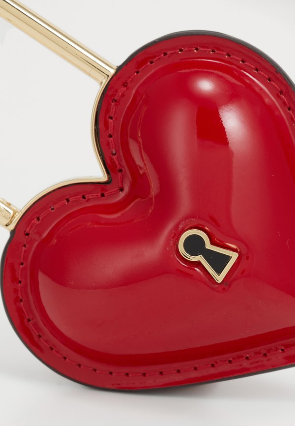 KEY TO MY HEART PATENT BAG CHARM - Keyring - cherry rouge2