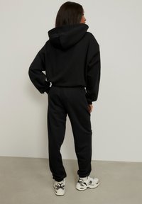 LA MANIA TWIN - Mikina - black