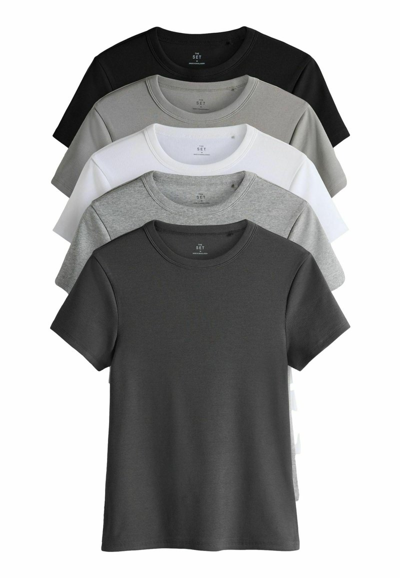 Fünf kurzärmelige Baumwoll-T-Shirts in Schwarz, Dunkelgrau, Hellgrau, Weiß und Melangegrau, die in einem Stapel mit Rundhalsausschnitten angeordnet sind.