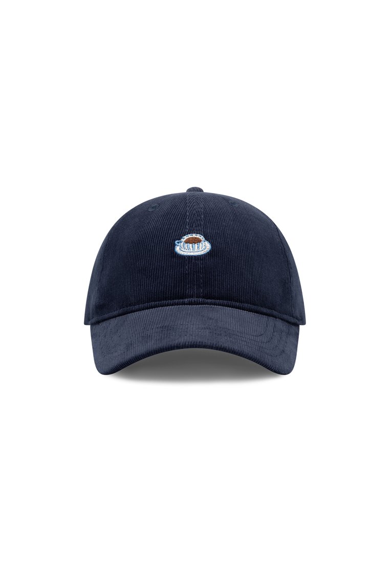 Granatowa czapka z sztruksu z zakrzywionym daszkiem i haftowanym akcentem na przodzie. Posiada teksturowany materiał i regulowany pasek z tyłu.