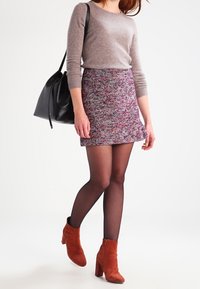 Zalando Essentials Svetr - taupe