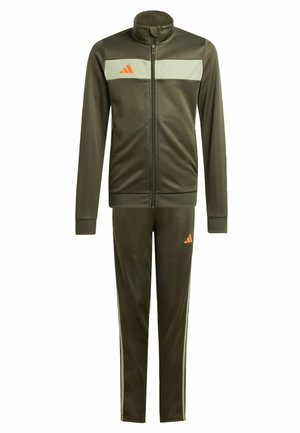 TIRO25 ESSENTIALS SET - Tracksuit - night cargo   tent green   impact orange