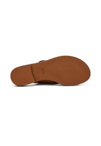 Suola in gomma marrone con superficie testurizzata, forma leggermente curva e marchio impresso. Il design presenta un'area della punta allungata.