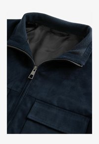 Non sélectionné, navy blue