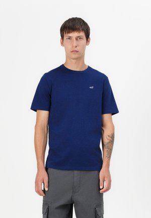 - T-shirt basic