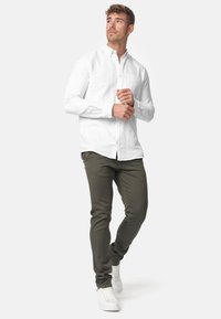INDICODE JEANS BUCKNER - Chino hlače - army