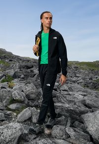 The North Face MOUNTAIN ATHLETICS TRAJECTORY FULL ZIP - Chaqueta outdoor - black