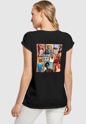 Merchcode GRAND COLLAGE EXTENDED SHOULDER - T-shirts med print - black