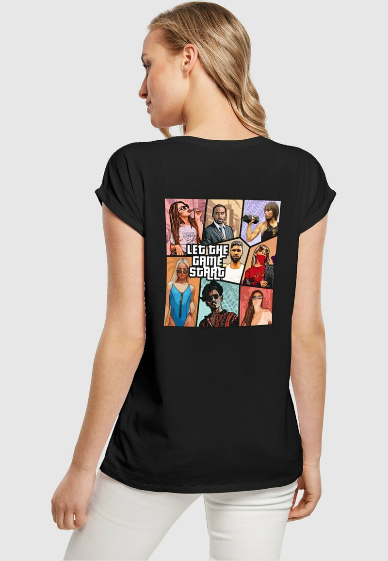 Merchcode GRAND COLLAGE EXTENDED SHOULDER - T-shirt con stampa - black