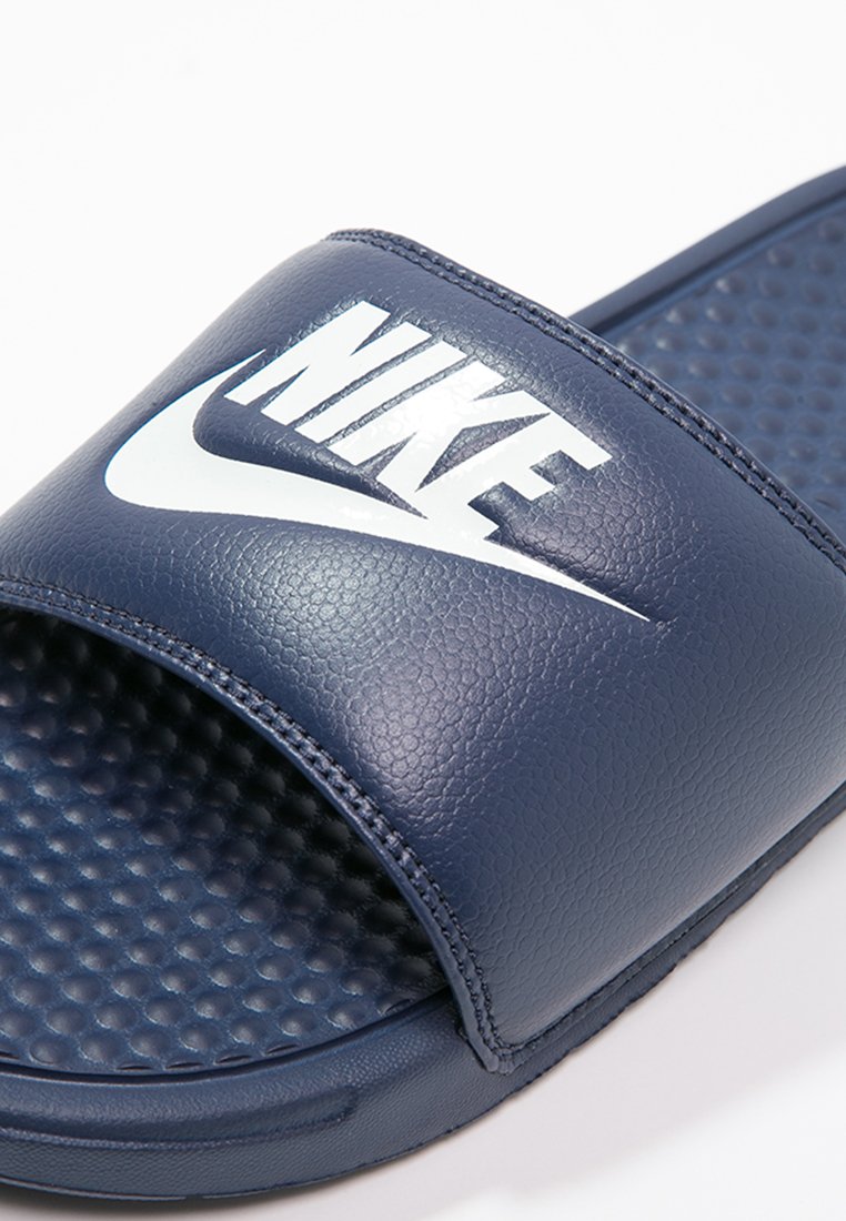 zalando nike benassi