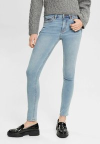 Esprit - MIT KLEINER ZIPPERTASCHE - Jeans Skinny Fit - blue light washed Miniaturebillede 1