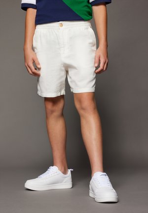 Polo Ralph Lauren FLAT FRONT - Shorts - deckwash white