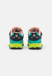 HI-TEC YOMP WP - Hikingschuh - coral/turquoise/light navy/lime