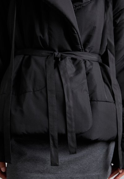 Norma Kamali HOODED SLEEPING BAG COAT SHORT - Vinterjacka - black