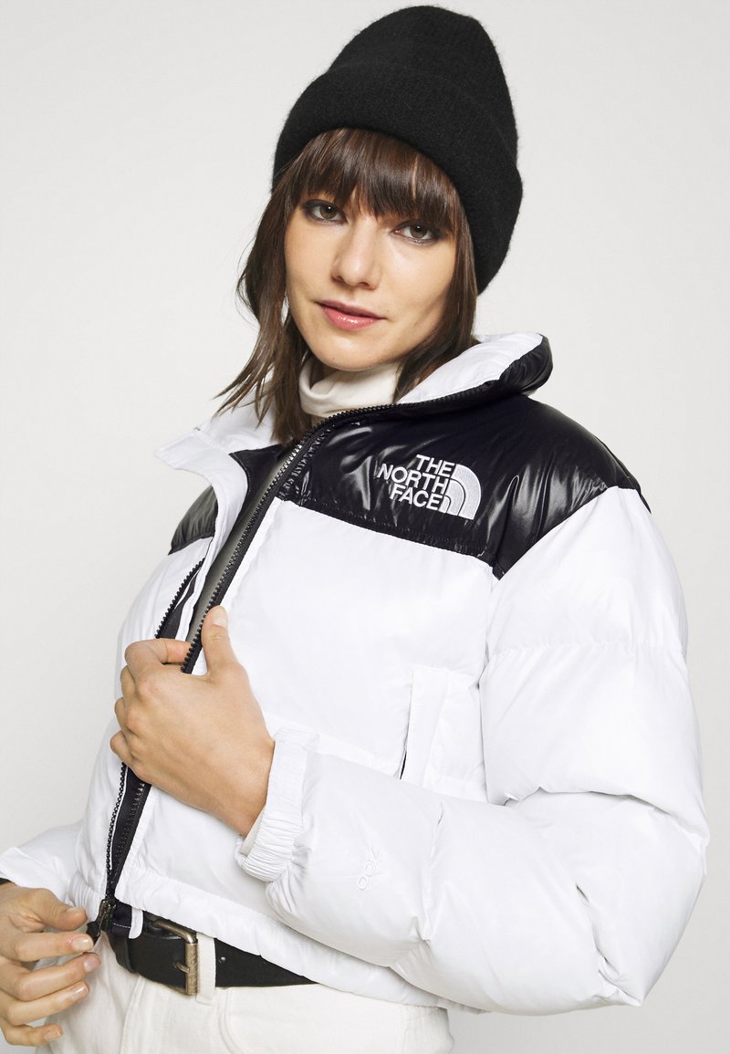 The North Face Nuptse Short Jacket Down Jacket White Black White Zalando Co Uk