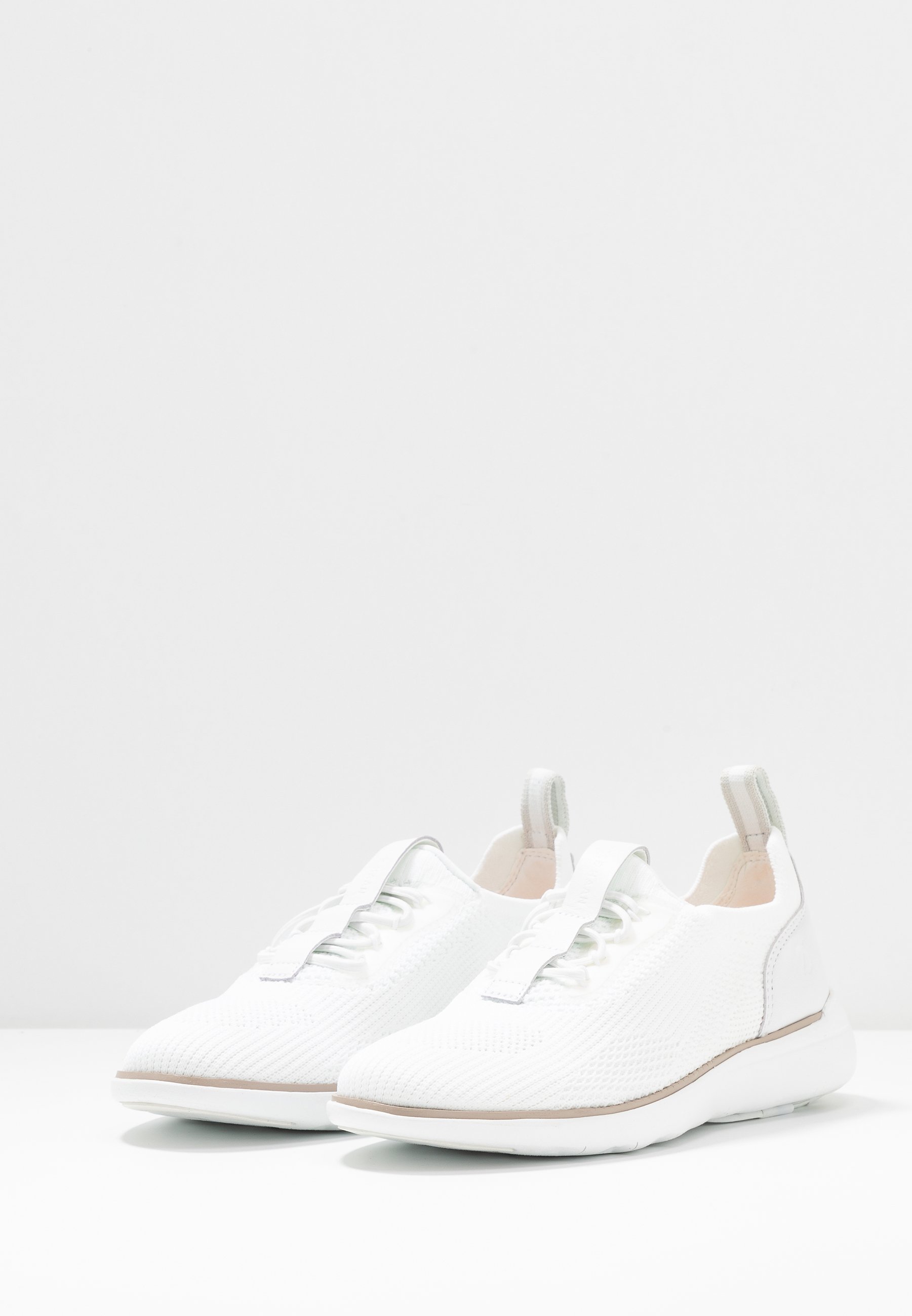 Cole Haan ZEROGRAND GLOBAL TRAINER Joggesko optic white Cole Haan ZEROGRAND STITCHLITE OXFORD Joggesko ryeoptic