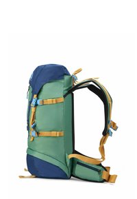Zaino verde e blu con spallacci regolabili, numerose tasche con zip e accenti gialli a contrasto. Realizzato in tessuto durevole.