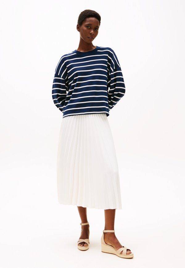 Wedge sandals - horseradish