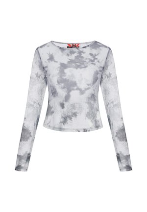 Top crop cu mâneci lungi, mulat, cu model tie-dye gri și alb, guler rotund și tiv ușor curbat.