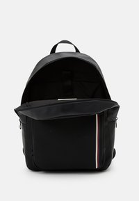 Tommy Hilfiger BACKPACK UNISEX - Sac à dos - black