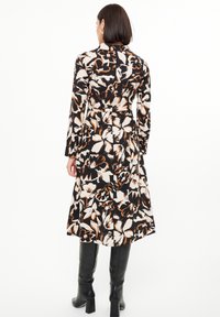 Greenpoint SUKIENKA ciemnobrązowy