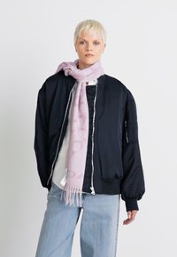 COACH BIAS SIGNATURE MUFFLER - Sjal - faded pink