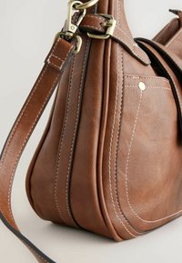 Next Skuldertasker - tan brown