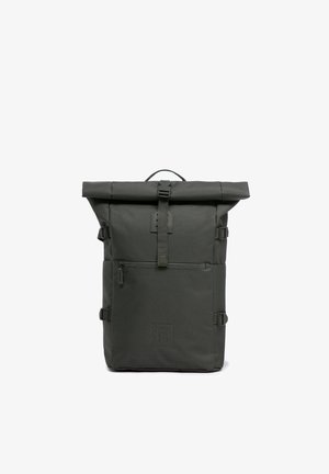 Dunkelgrauer Roll-Top-Rucksack mit Frontreißverschlusstasche, verstellbaren seitlichen Riemen, Tragegriff oben und zentraler Schnallenverschlus