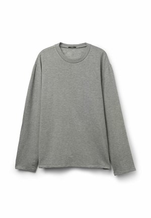 Šedé tričko s dlouhým rukávem z měkké bavlny. Má kulatý výstřih, spadená ramena a mírně zkrácený, pohodlný střih.