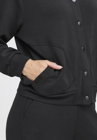 Fransa Bomber stiliaus striukė - black