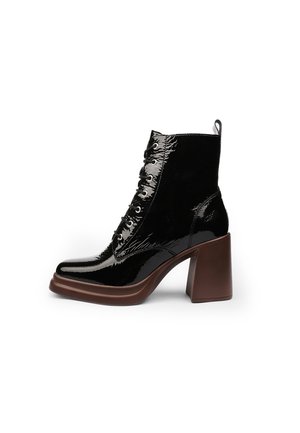 Botines con plataforma - black
