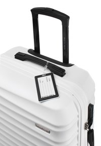 WITTCHEN MEDIUM SUITCASE WITH LUGGAGE TAG FROM ABS - Kufr - white