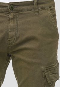 INDICODE JEANS AUGUST - Cargo hlače - army