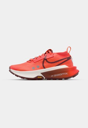 Nike Performance ZOOMX ZEGAMA 2 - Trailové bežecké topánky - hyper crimson/dark team red/glacier blue/sail