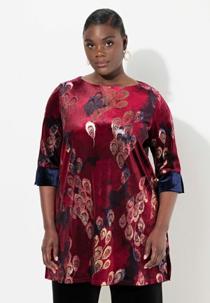 Ulla Popken PEACOCK FEATHER 3/4 SLEEVE  - Tunic - wine red