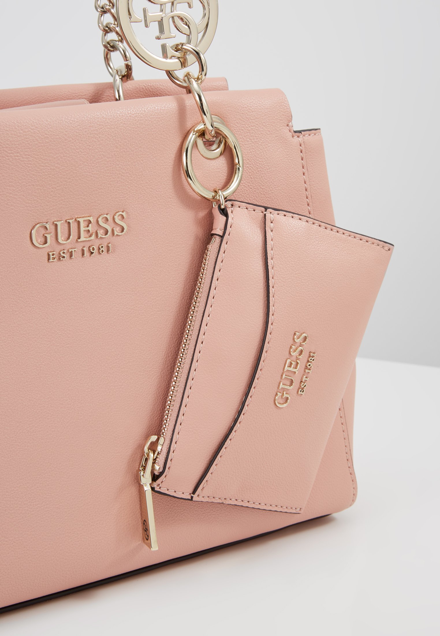 Guess TARA GIRLFRIEND SATCHEL SET Håndveske peach Guess TARA GIRLFRIEND SATCHEL SET Håndveske peach