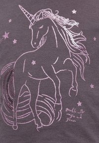 s.Oliver MIT GLITTER UND PAILLETTEN - Langarmshirt - flieder
