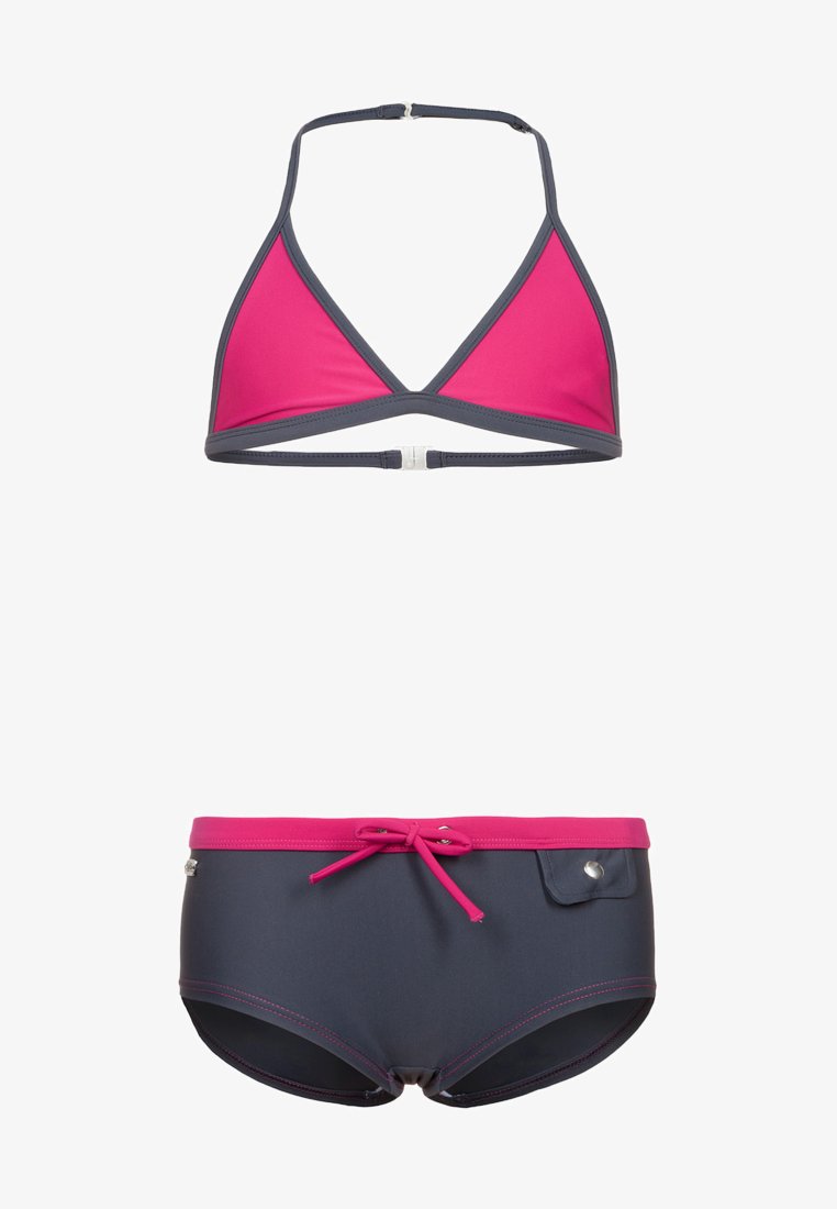Divu daļu bikini komplekts, kas ietver rozā un pelēku halteru topu ar regulējamām siksnām un atbilstošiem pelēkiem šortiem ar rozā jostu un sānu kabatu.
