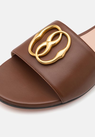 Bally GHIS - Sandalias planas - cognac