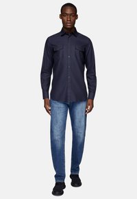 Boggi Milano REGULAR FIT granatowy