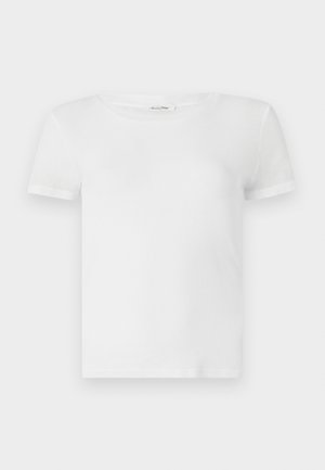 T-shirt branca de algodão com decote redondo e mangas curtas. O tecido parece suave, com uma textura leve e sem padrões visíveis.