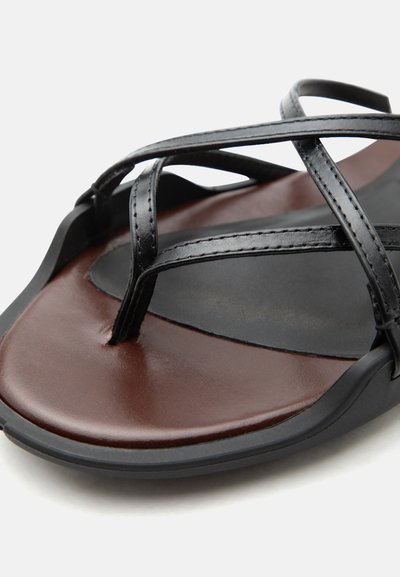 MIISTA ROJE - Σανδάλια τύπου T - black