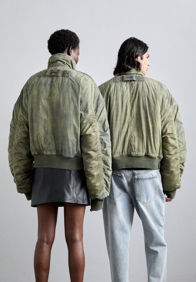 032c CLAY UTILITY JACKET UNISEX - Bomber bunda - washed olive drab