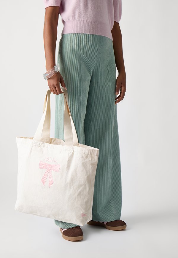 APPLIQUE BOW TOTE - Tote bag - beige