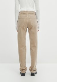Massimo Dutti Spodnie materiałowe