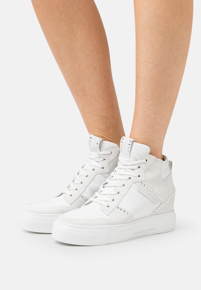 basket adele claudie pierlot