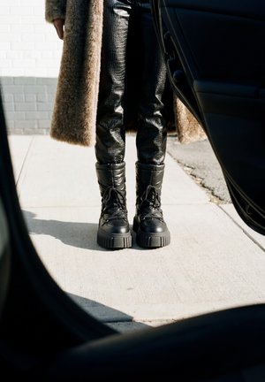 Buffalo, ZAFIR PUFFER - Botas para la nieve - black