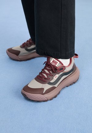 MTE CROSSPATH UNISEX - Trainers - bitter chocolate