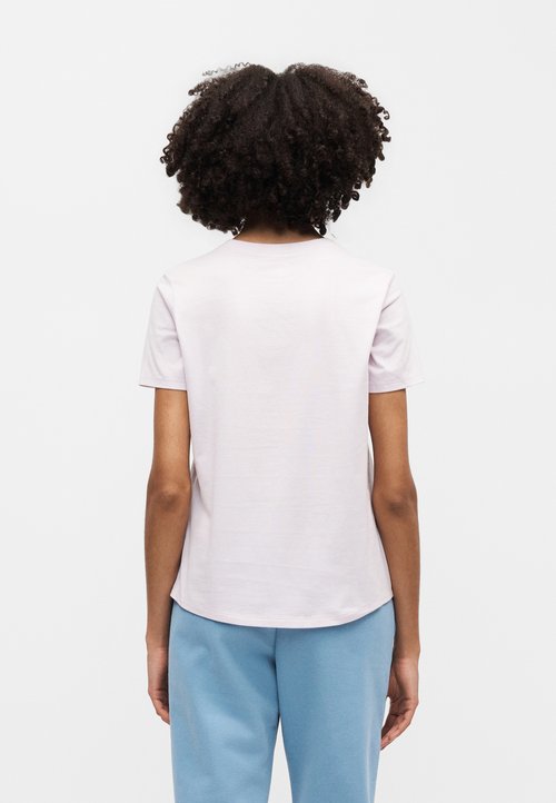Nike T-Shirt 'Club Essential' — foto 3